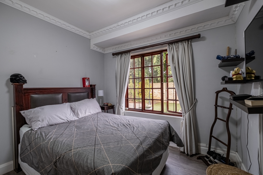 5 Bedroom Property for Sale in Summerstrand Eastern Cape